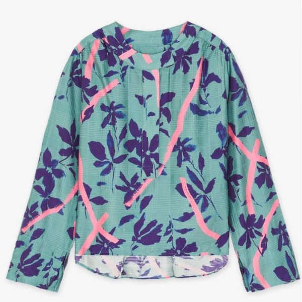 Blusa verde con flores moradas